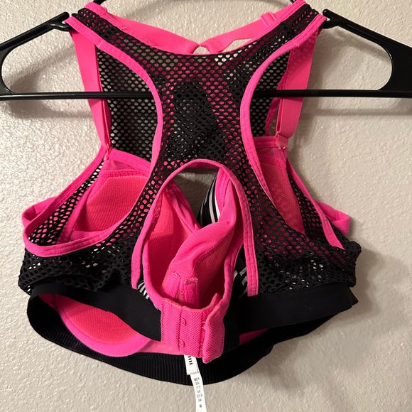 EUC Victoria’s Secret sport bra - Picture 2 of 4